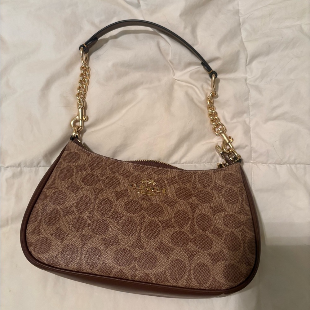 Coach Tan/Brown Signature Jacquard Shoulder Bag with Gold Chain